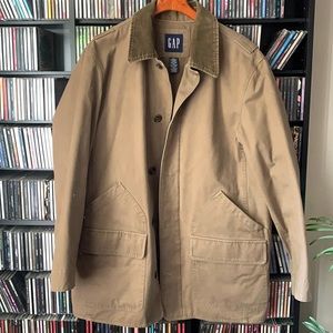 Men’s L GAP jacket… perfect for fall/winter 🍁❄️🍁
